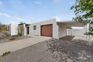 4709 El Hachero Court SE 