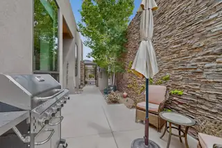 6305 Ghost Flower Trail NE 