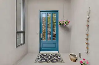 6305 Ghost Flower Trail NE 