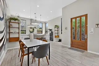 6305 Ghost Flower Trail NE 