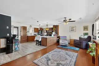 1106 W Leonard Avenue 