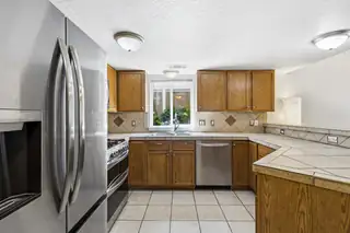 1535 Phoenix Avenue NW 