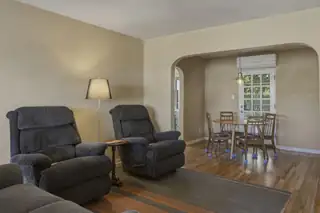 4220 Brockmont Avenue NE 