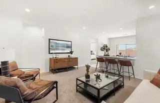 273 Spectrum Avenue SW 