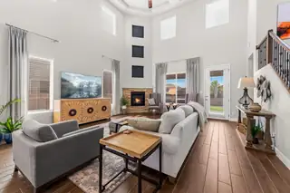 8704 Camino Del Venado NW 