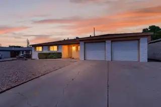 9429 Dona Marguerita Avenue NE, Albuquerque