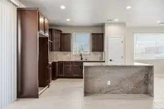 4404 Wymont Circle NE 