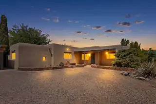 1601 Vassar Drive SE 