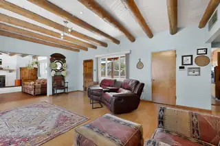 1601 Vassar Drive SE 