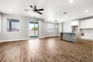 4424 Wymont Circle NE 