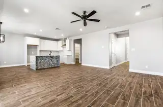 4424 Wymont Circle NE 