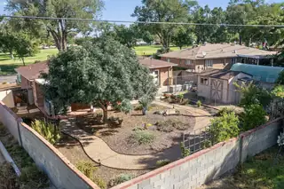 8724 Phoenix Avenue NE 