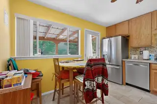 10017 Constitution Avenue NE 