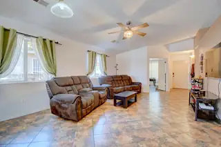 1015 Swallow Drive SW 