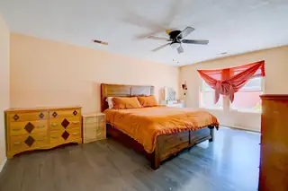 1015 Swallow Drive SW 