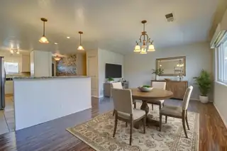 5316 Van Christopher Drive NE 