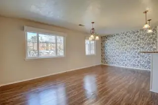 5316 Van Christopher Drive NE 