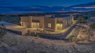 5825 Ridgeline Place NE 