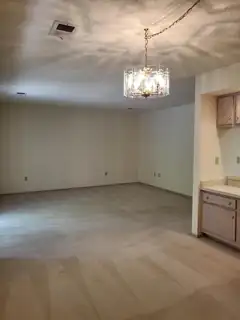 833 Country Club Drive SE APT 1E 