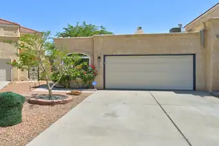 4805 Los Serranos Court NW, Albuquerque