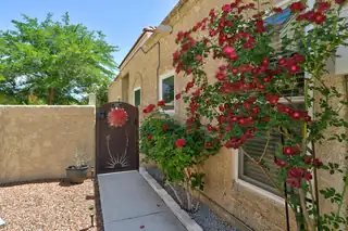 4805 Los Serranos Court NW 