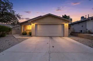 476 Medina Meadows Drive NE 