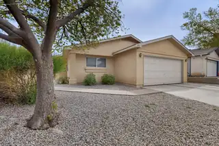 476 Medina Meadows Drive NE 