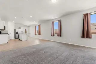 748 Amatista Loop SE 