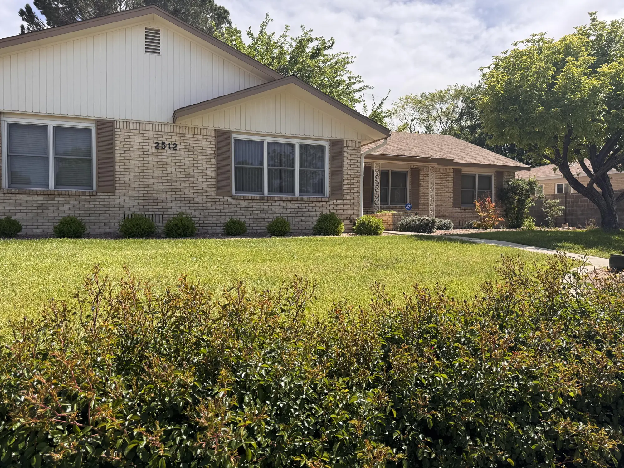 2512 Cutler Avenue NE