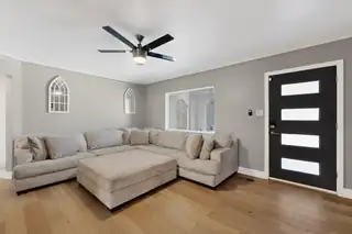 1112 Truman Street SE 