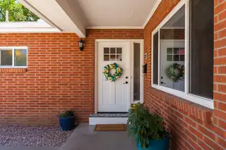 2717 Mesilla Street NE 