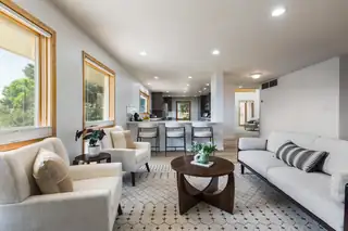 605 Cedar Hill Road NE 