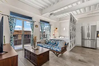 524 Central Avenue SW 407 