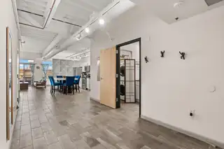 524 Central Avenue SW 407 