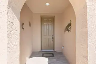 5048 Calle Espana NW 