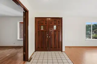 5313 Rawlings Road NE 