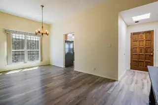 9811 Amigante Drive NE 