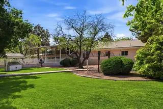 10020 Loretta Drive NW 