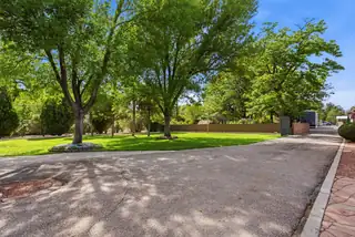 10020 Loretta Drive NW 