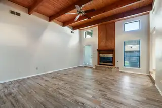 9105 Wallace Avenue NE 