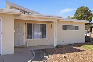 1009 Dakota Street NE 