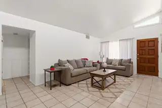 1009 Dakota Street NE 