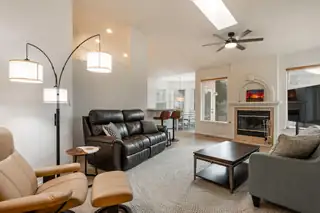 1426 Canyon Hills Drive NE 