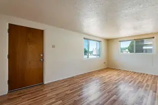 2942 Sierra Drive NE 