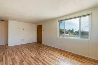 2942 Sierra Drive NE 