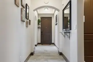 6036 N Sandia Court NE 