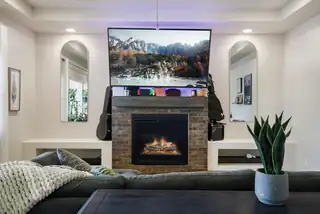 6036 N Sandia Court NE 