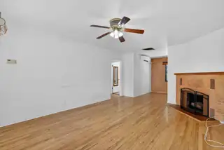 2105 Madeira Drive NE 