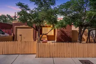 1325 La Poblana Road NW, Albuquerque