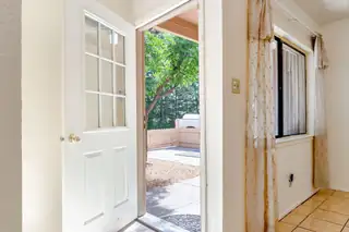 1325 La Poblana Road NW 